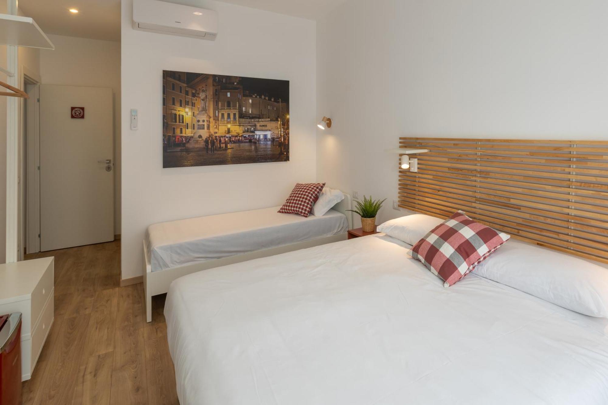433 Rooms Roma Bagian luar foto
